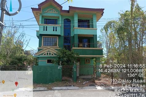 Pilar, Las Piñas, Metro Manila House and lot For Sale.